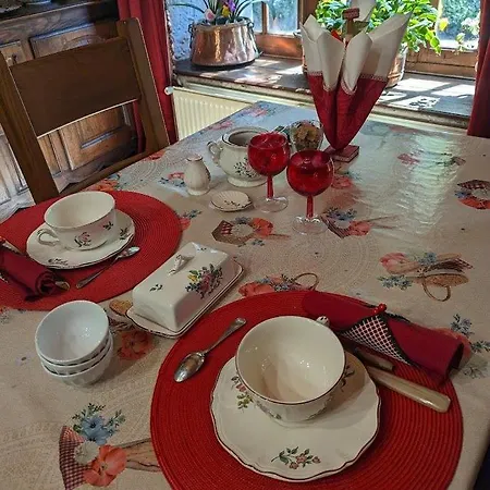 Avec Salon, Chez Marie-jo 3* Aigneville